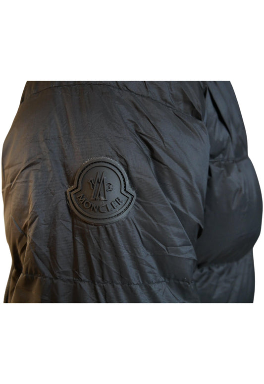 Moncler Jacke - Salvin Store