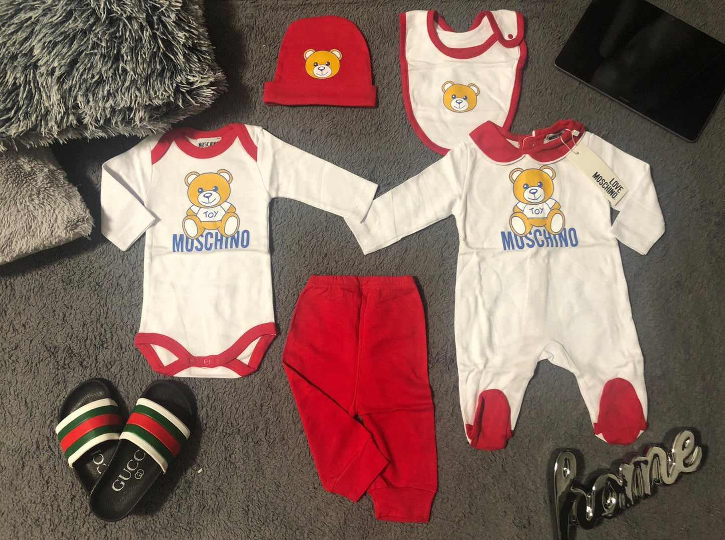Moschino Herren T-Shirt Baby 5 Teile Set – Vorderansicht
