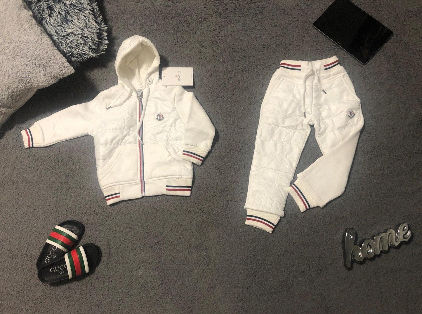 Moncler Baby, Kinder Trainingsanzug – Vorderansicht
