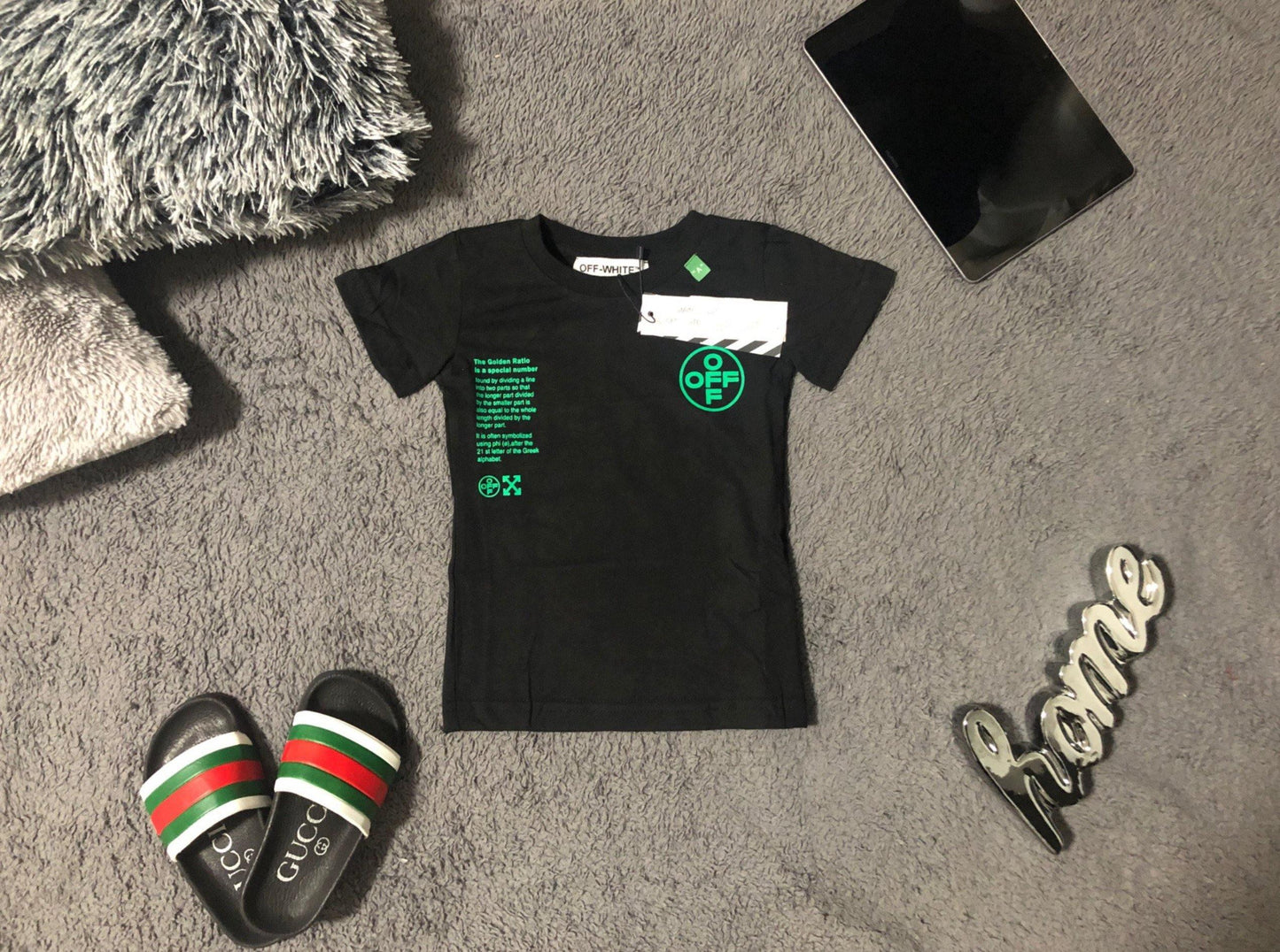 Off White Baby, Kinder T-Shirt – Vorderansicht