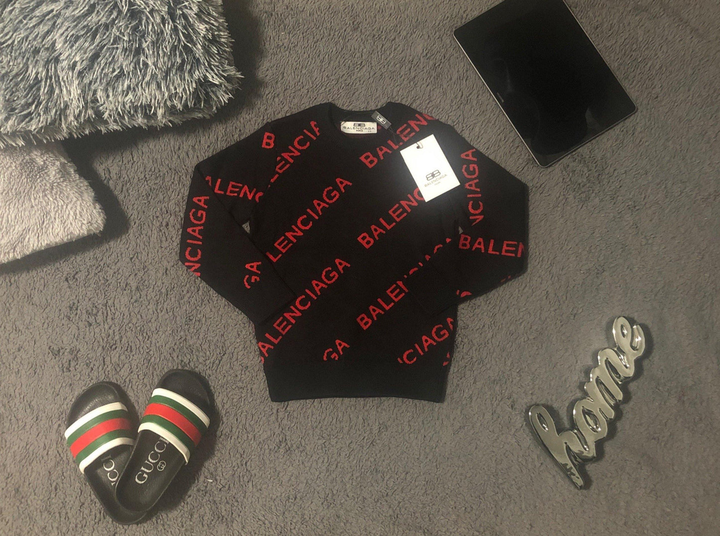 Balenciaga Baby, Kinder Strickpullover – Vorderansicht